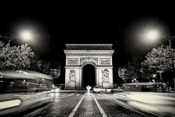theworldwelivein:  L’Arc de Triomphe, Paris,