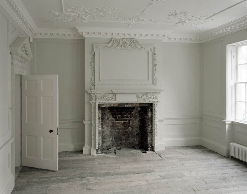 hmm, really fancy painting my room all white all of a sudden. Hum hum.