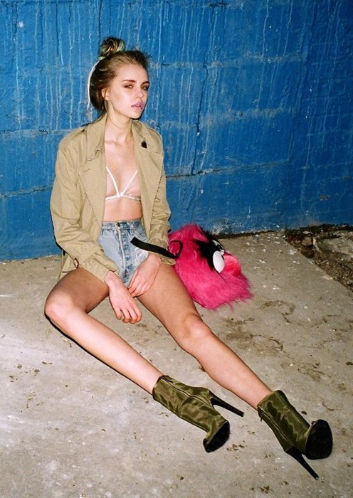 aciddaisies:  soft grunge/models  