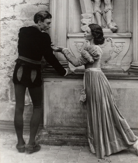 vivandlarryolivier:  Laurence Olivier and Vivien Leigh in the Old Vic production