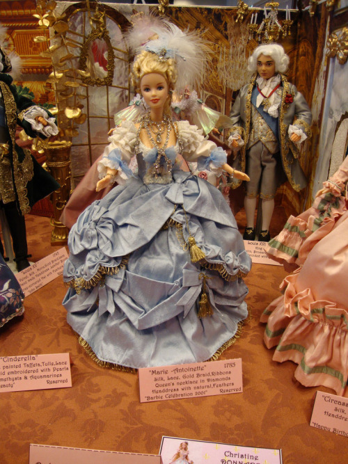 An OOAK Marie Antoinette Barbie… pretty much a replica of the Mattel version!