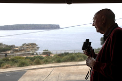 shansales:   Man Lives on cliff and talks