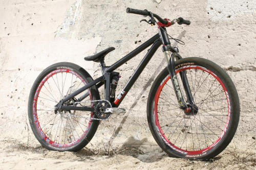 pochmaui:  Dream mountain bike! Blk Mrkt Killswitch! 