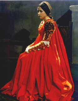 suicideblonde:  Olivia Hussey in Romeo and