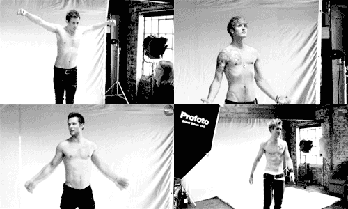 myownwaytobelieving:  I don’t need one Edward, I already have 4 McGuys, 4 Edwards!! Me dead!  