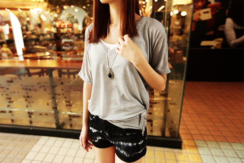 smileymxd:  More Fashion Photos Here