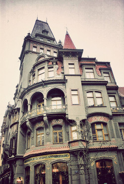 artpixie:  prague (by Sarah Bernhard) 