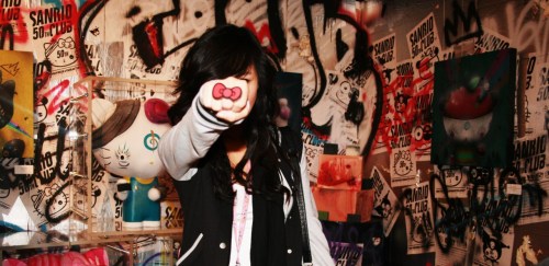 mohfxckintiffany:  I’m about to do that to a side of my walls. 