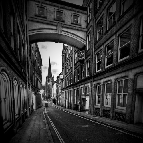 Tunnel Street, Nottingham, UK© fifek2000