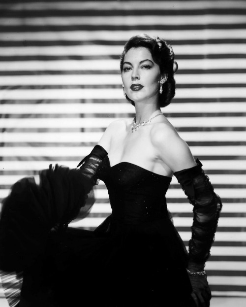 lucynic83:  Ava Gardner 