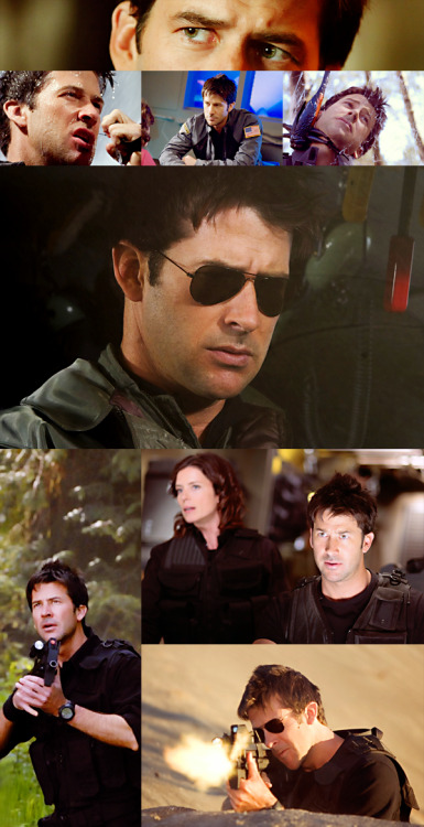 sheppard-and-weir:deserts:  Top 5 Stargate Characters* #5: John Sheppard *sort-of-not-really-because