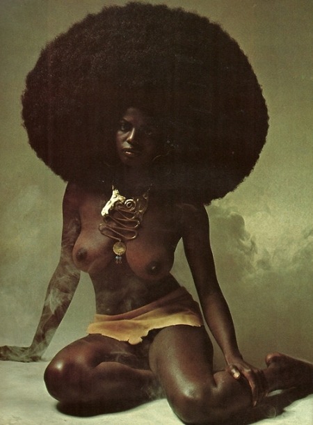 csmitty4u:  jloveimages: afrosensual:  My kind of ‘fro     CHECK!!!
