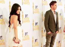 kissandhatred:   “I usually try to stay 10 paces or so behind her so she gets more red carpet time… I want people to know she’s amazing.”-Zac Efron.  ^ that is how amazing he is as a bf. why did they have to end it? why not get married now? 