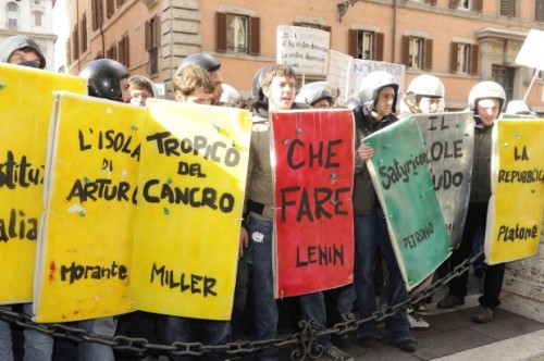 emmanuelnegro:  solodascavare:  Riot in Rome!!!   . 