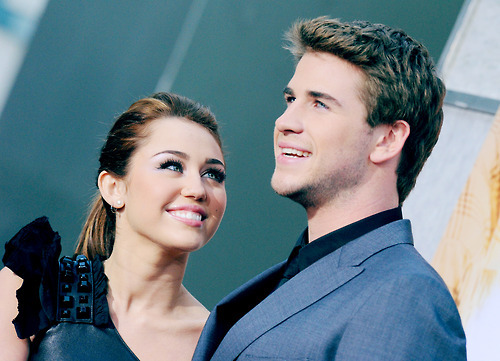 milksh4kes:  the way she looks at him… 