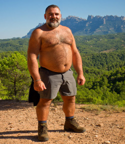 Mature Men, Furry, Beefy Bears