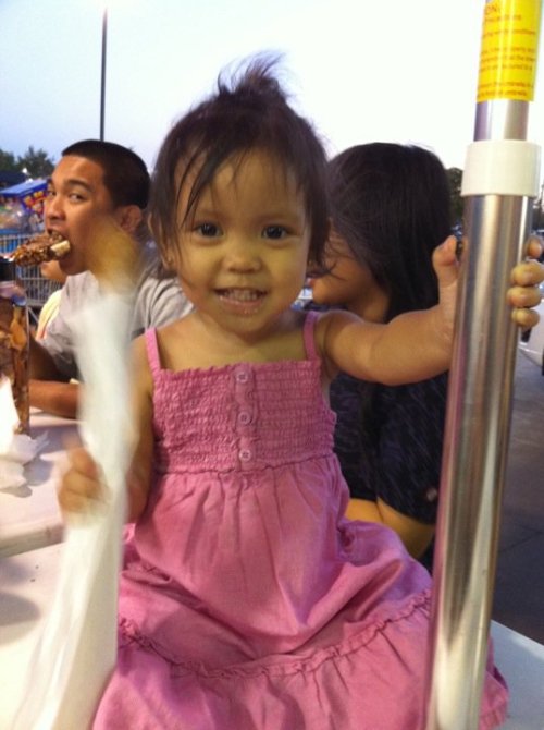 jiggajian:  that’s my little princess. <3  LMFAO! FAT ASS JIANCARLO. XDD and awwh! cutie! <3