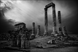 theworldwelivein:  Temple of Hercules, Amman,