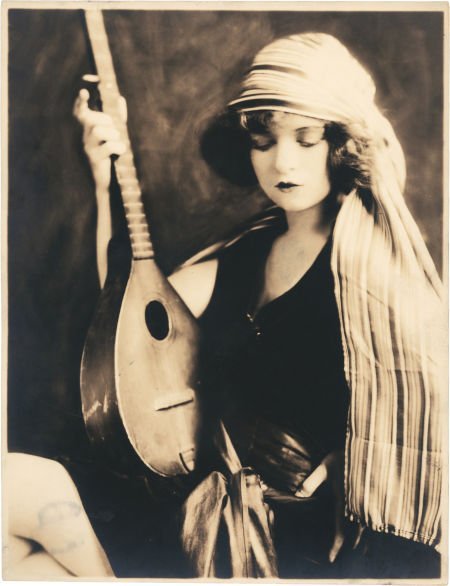 Porn photo yama-bato:  Clara Bow  (Early 1920s) ALFRED