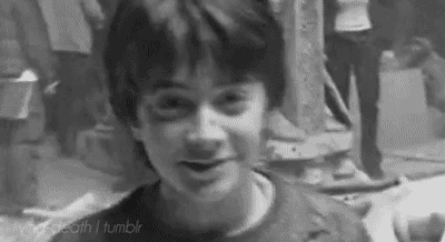 younopoo:  magicandharrypotter:  living-death:  DanRad being cute<3   im crying   Stop it Dan you’re too wonderful! 