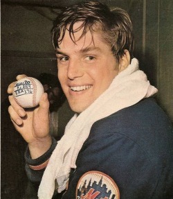 CAN I GET A…  In 71, Seaver finished