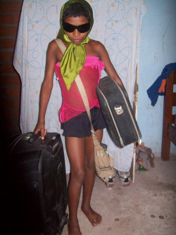 damnafricawhathappened:  Me attempting to flee the country after murdering my husband for the life insurance money