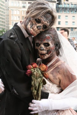 zombiesatemyblog:  Brett Gustafson and Carmen