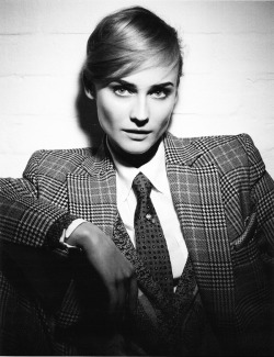 dubhlina:  Diane Kruger By Karl Lagerfeld