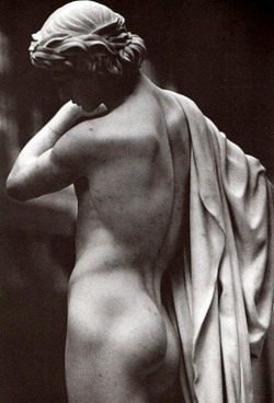 actegratuit:  Narcissus, Paul Dubois, 1866