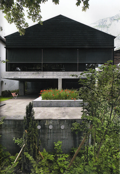 Valerio Olgiati - Dado, the architect’s studio in Flims 2008. Own scan from here.