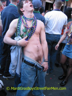 Mardi Gras Showing.