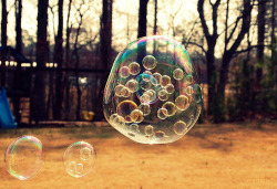 bestpostarchive:   BUBBLE INCEPTION.  Featured on BestPostArchive || All the best posts from tumblr  