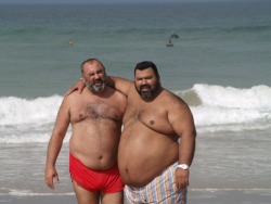 chubbyaddiction:  Alex and hubby… 