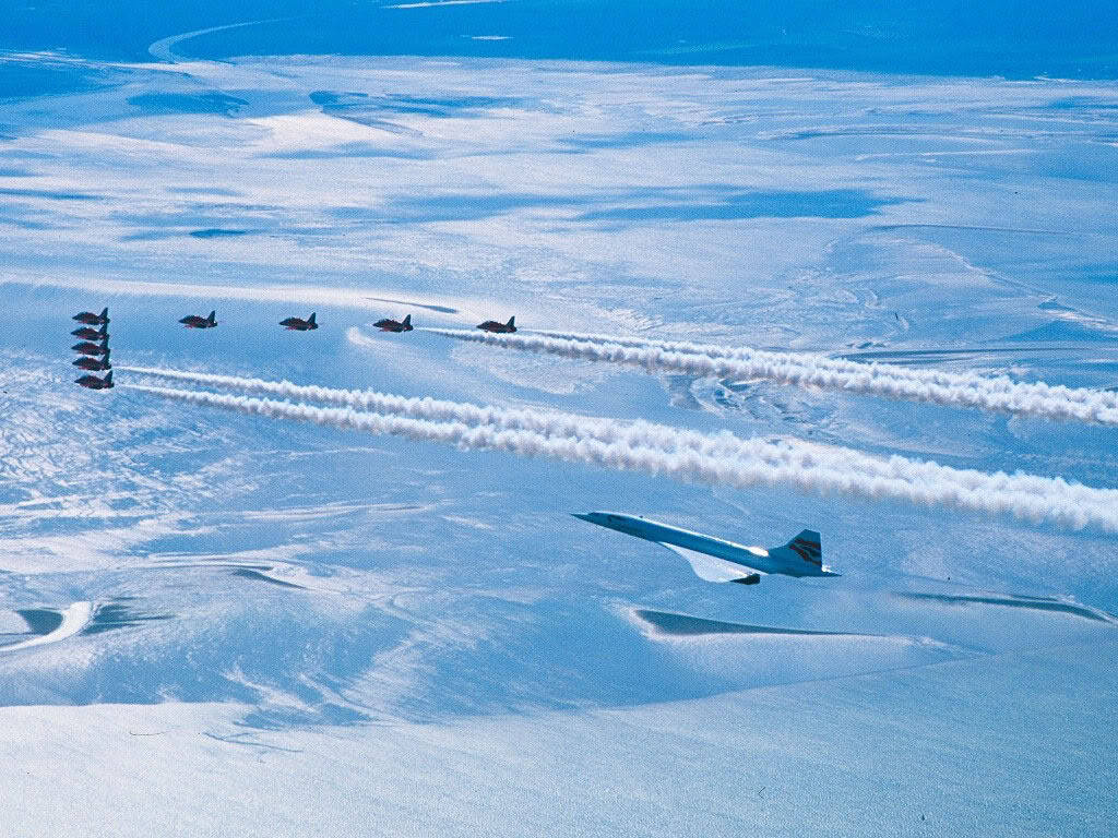 myoctoberrevolution:
“ Concorde & Red Arrows
”