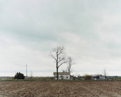 Johnny Cash&rsquo;s boyhood home, Dyess, Arkansas photo by Alec William Soth, 2002