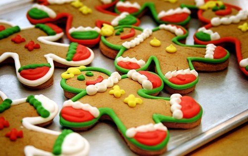 WHY DON&rsquo;T MINE LOOK THIS GOOD I need colored icing &gt;.&lt;