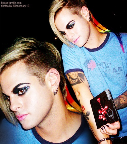 tjrpics:  Tommy and his rainbow hair  Adam&rsquo;s definitely got to him, hasn&rsquo;t