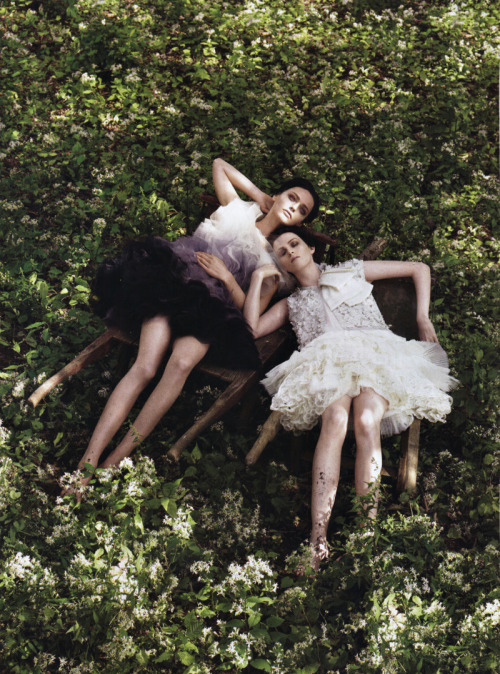 Sasha Pivovarova and Karen Elson by Steven Meisel for Vogue December 2006