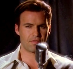 UGH! Billy Zane, get in me. (L)