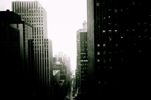bagnostian:  rainy new york city. (Olympus adult photos