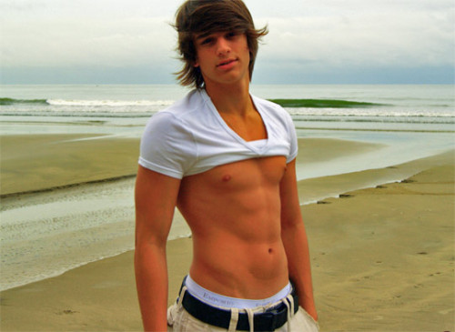 mancrushoftheday:  Visit The Man Crush Blog | Twitter | Facebook 