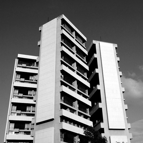 fuckyeahbrutalism: Keeling House, Bethnal Green, London (Denys Lasdun, 1955) View this on the map