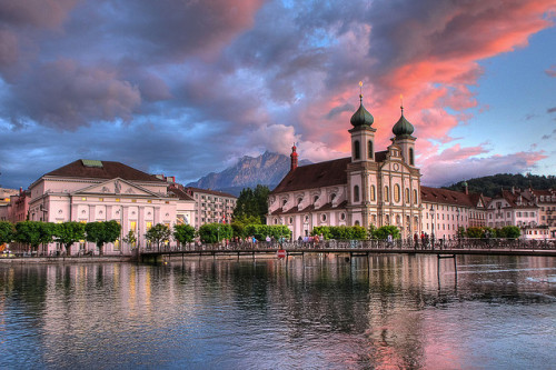 Lucerne’s Jesuit Church, Switzerland© Anik Messier