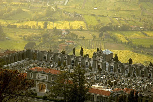 Cemetery in Cortona, Italy (by Robert Crum) | Website