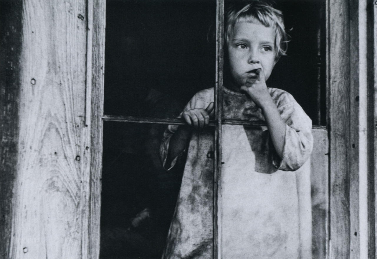 Arthur Rothstein
Sharecropper’s Daughter, Arkansas, 1935
From The Depression Years as Photographed by Arthur Rothstein
Thanks to liquidnight