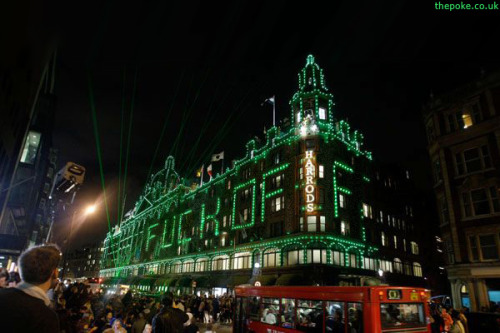 protowilson:dashperiod:‘Fuck off Harrods’ done by a disgruntled employee, fired by Harro