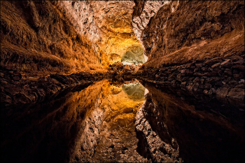 Cueva de los Verdes (by Timo) The Cueva de los Verdes is a lava tube located in the island of Lanzar