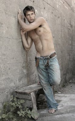 hotboysinjeans.tumblr.com post 2542692869