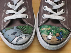 hayao-miyazaki:  Totoro shoes by ~kayleigh29