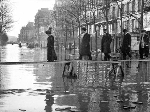 Porn Pics turnofthecentury:  L’inondation de 1910